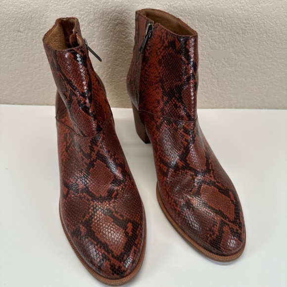 Madewell The Rosie Ankle boot in Snake Embossed Leather Women's Size 8 Comfy - Picture 3 of 16